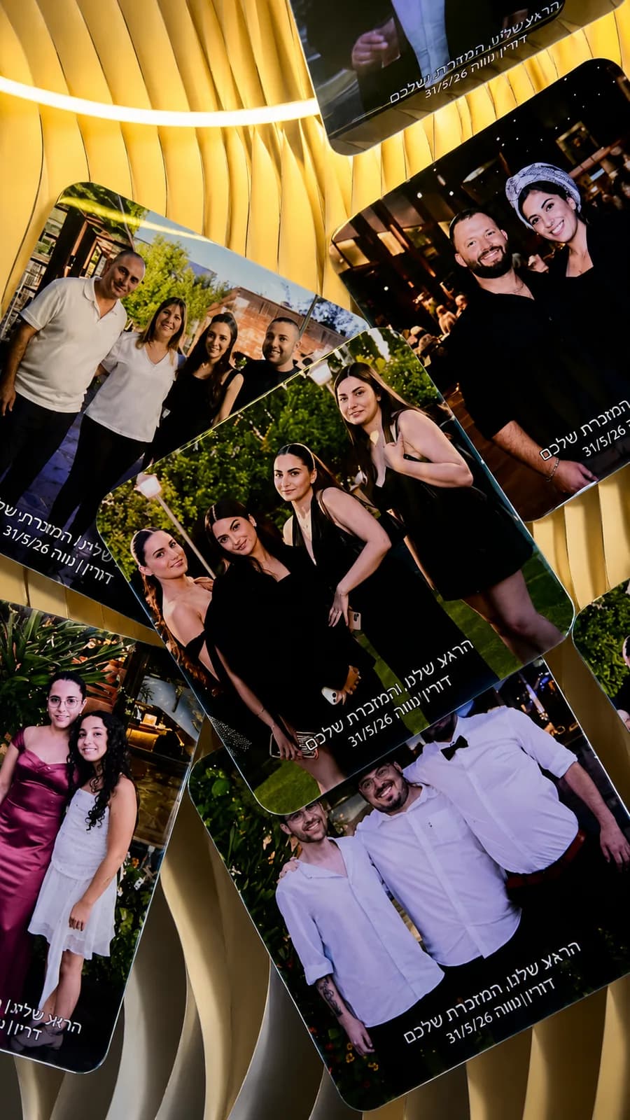 מגנטי MetalMag מותאמים אישית עם תמונות האורחים
